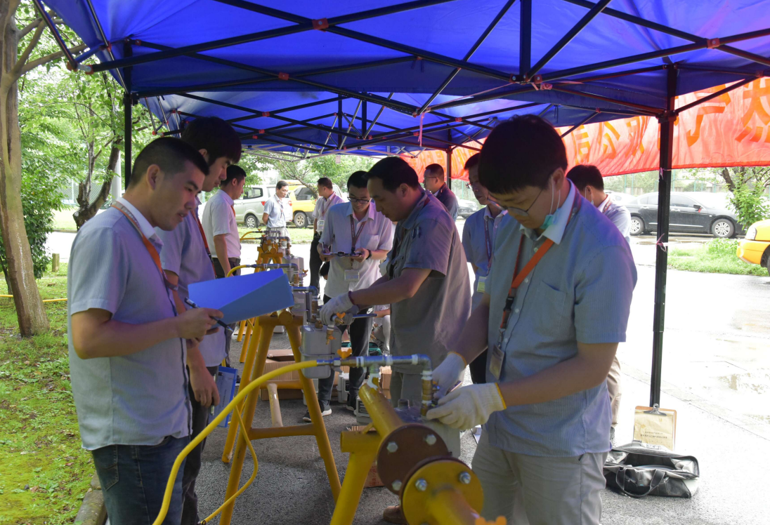 C:\Users\xm\Desktop\新建文件夹\比赛(2).png C:\Users\xm\Desktop\新建文件夹\比赛(2).png